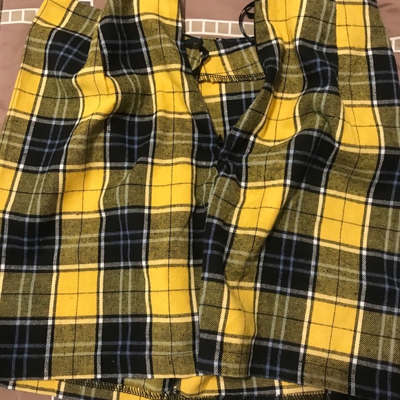 Yellow plaid tartan grunge skirt - Picture 2 of 2
